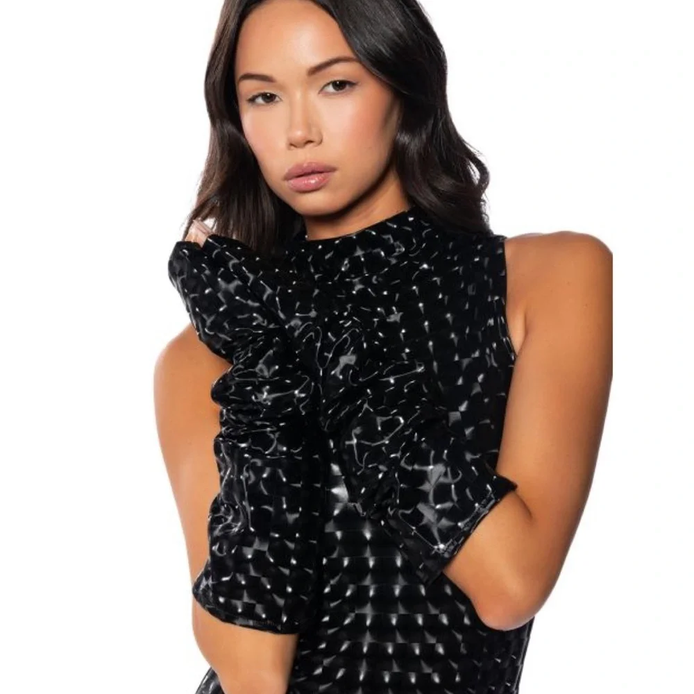 •Illusion• Black Fingerless Gloves